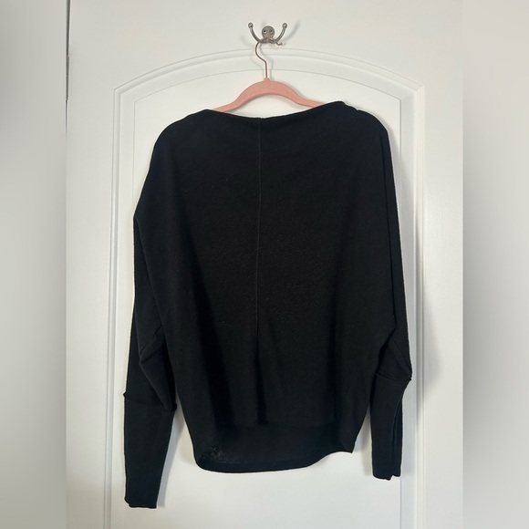 Free People We The Free Relaxed Fit Cowl Neck Long sleeve size large - Picture 2 of 10